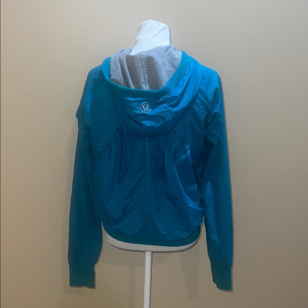 Lululemon Lined Hooded Jacket - image 2